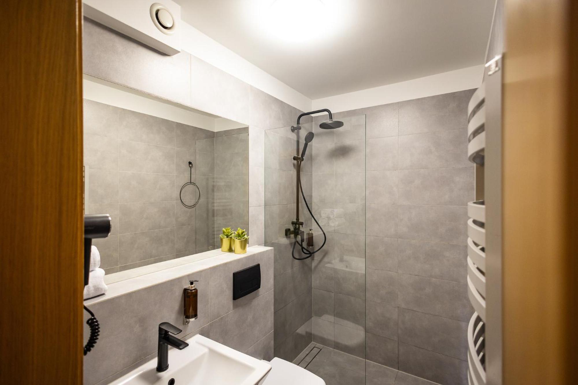Apartamento Rozana Loft - Old Town Cracovia Exterior foto